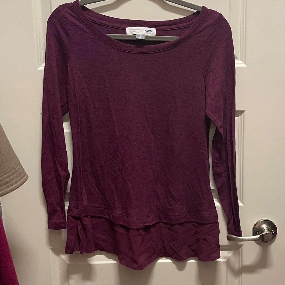 Old Navy Maternity shirt sz S
